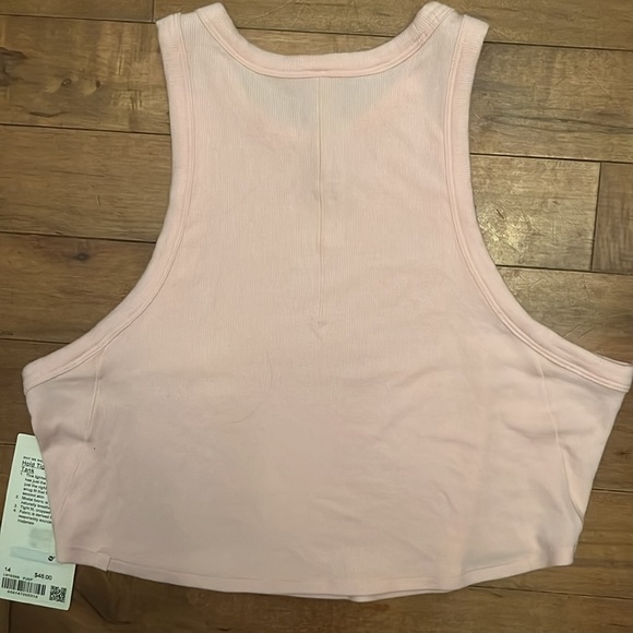NWT lululemon tank - Picture 2 of 3